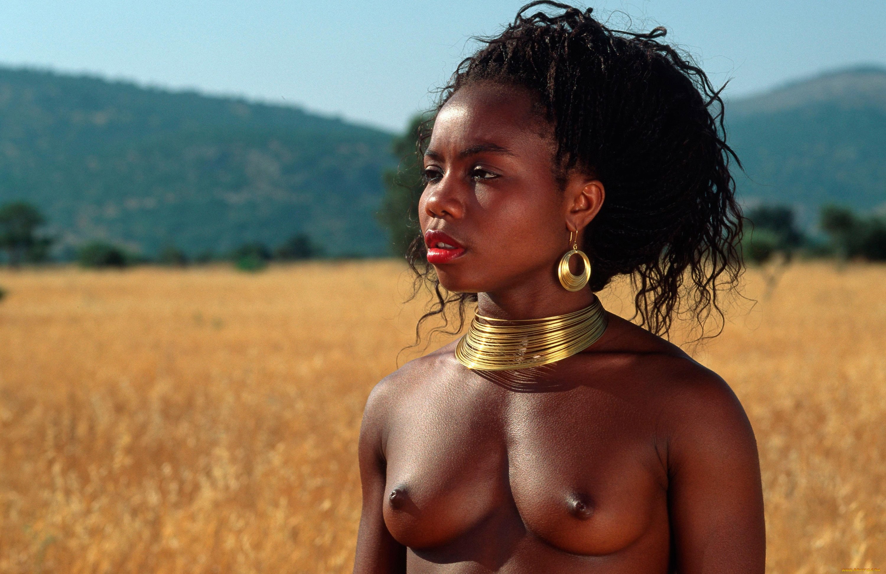 Фото дикой голой африканки - смотреть бесплатно обнаженные фотографии девушки