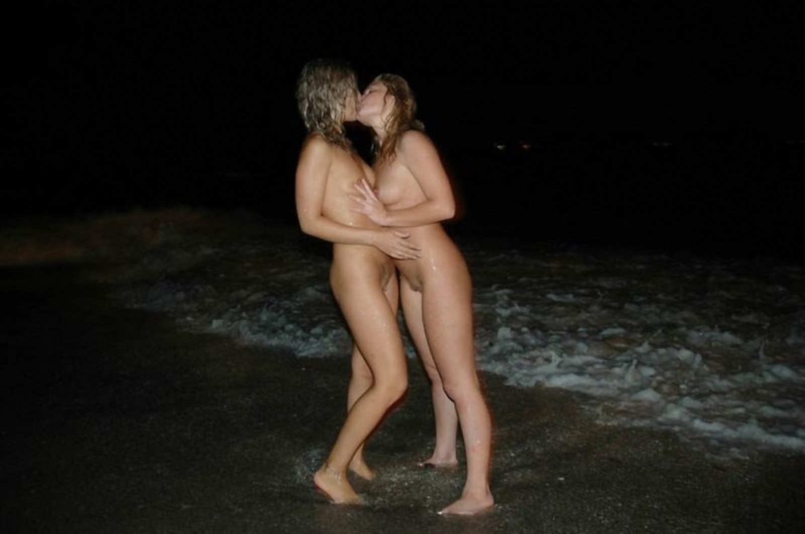 На Пляже Девушки Пьяные Видео Порно