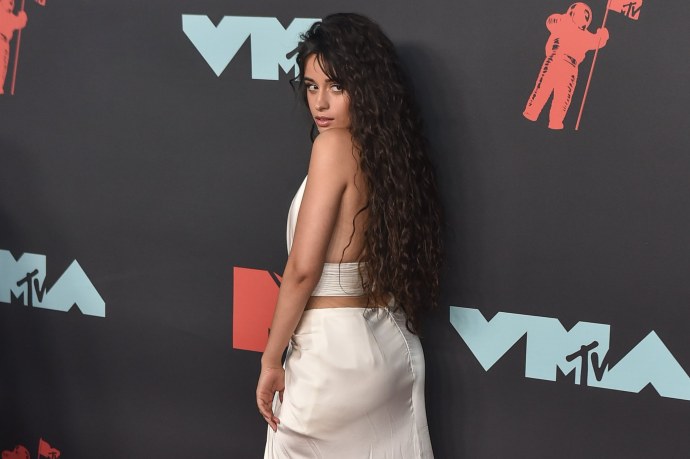 Камилла Кабельо 20