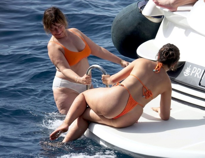 Камила Кабелло плейбой