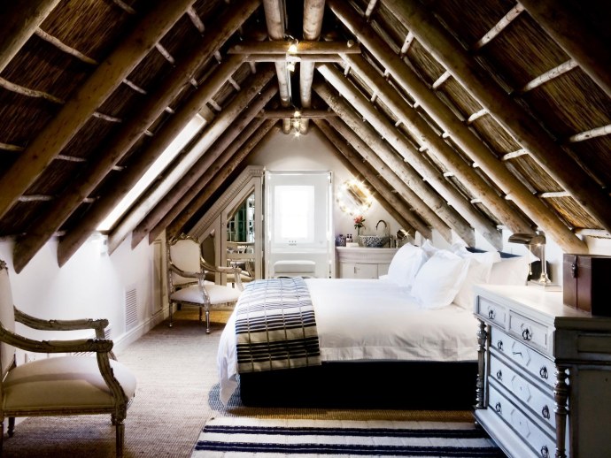 Спальня на чердаке