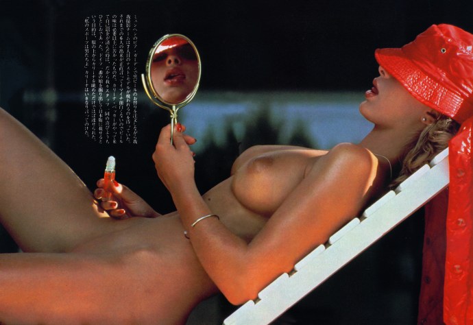 Коринн Клери в Нижнем белье