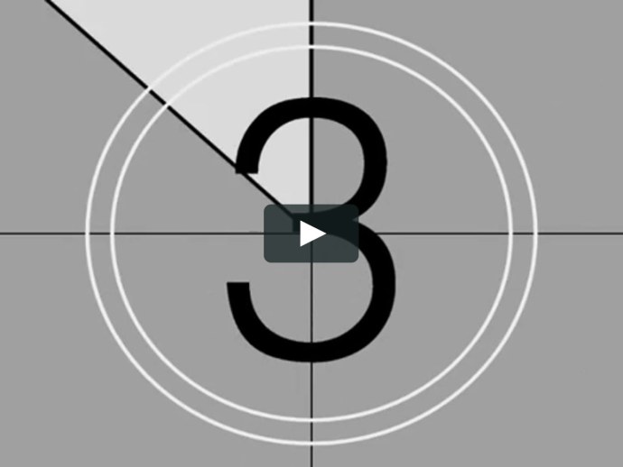 Пара в замочной скважине