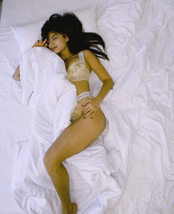 Мишель Андраде XXL