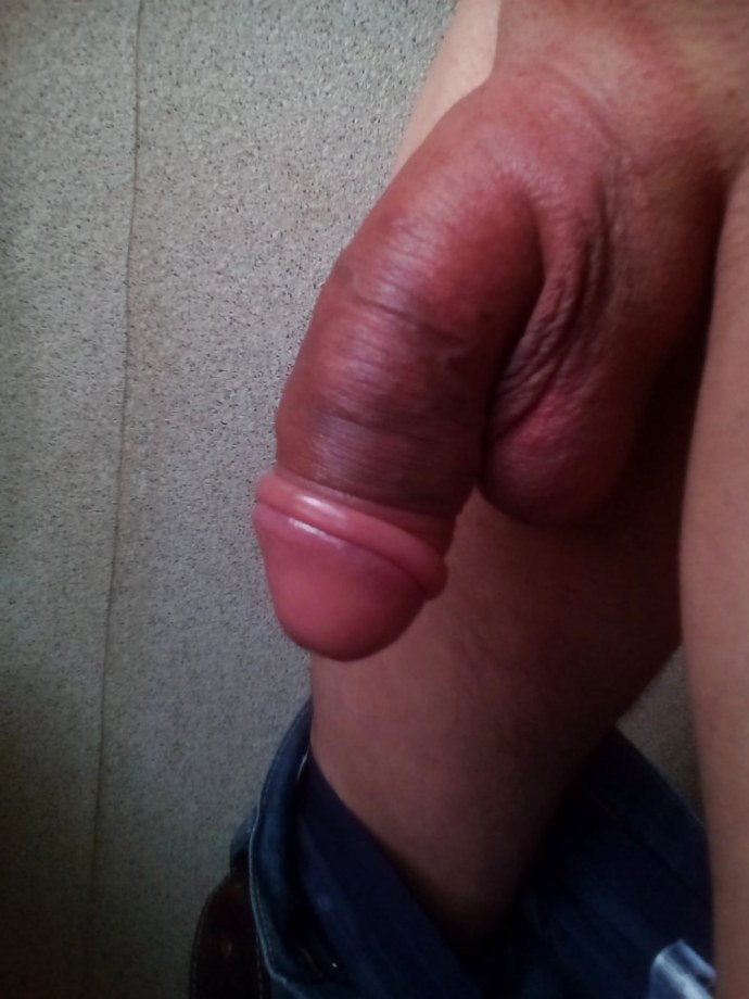 Мужской член после вакуумной помпы