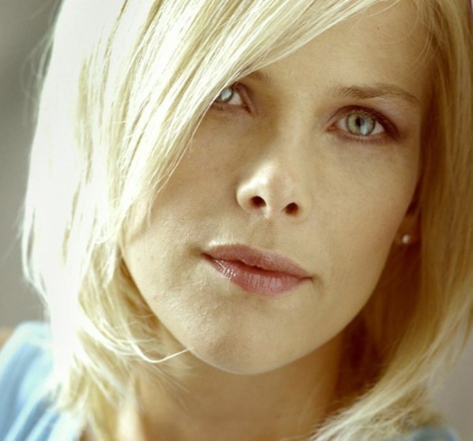 Лейбл Каролина Мюллер 1988