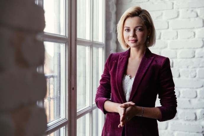 Елена Николаева телеведущая