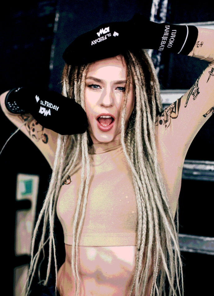 Анальная мастурбация Кати Гусевой