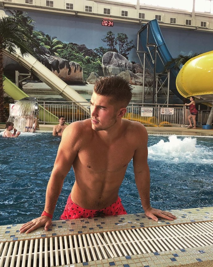 Роман Гриценко торс