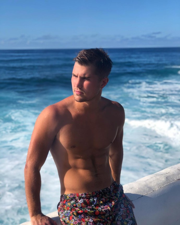 Гриценко в молодости. Дом 2