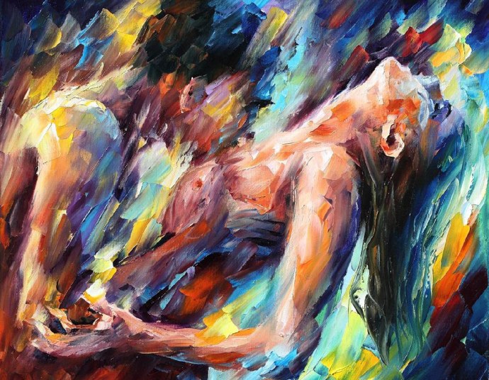 Загорает на даче