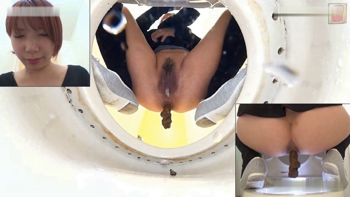 Девушки без трусов ссут