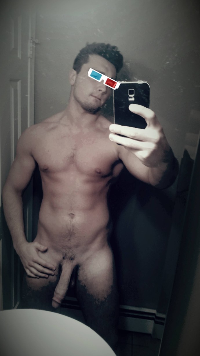 Селфи парня с огромным членом