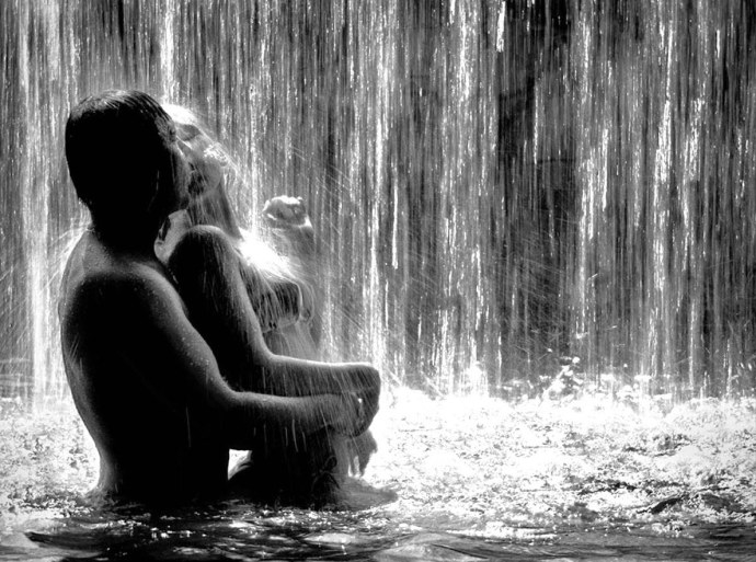 Голые мужчины в женской душевой