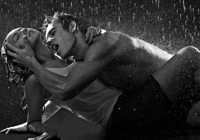 Красивые голые мужчины и женщины