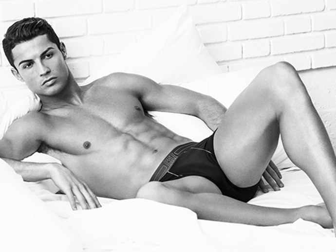 Роналдо Криштиану голый