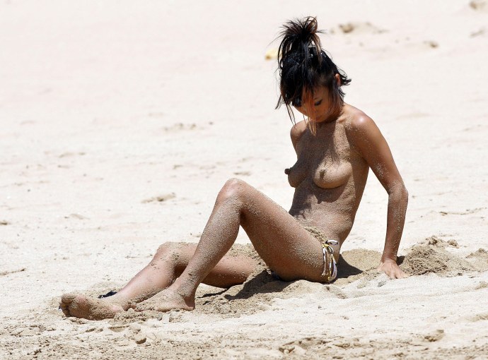 Бай Лин ножки