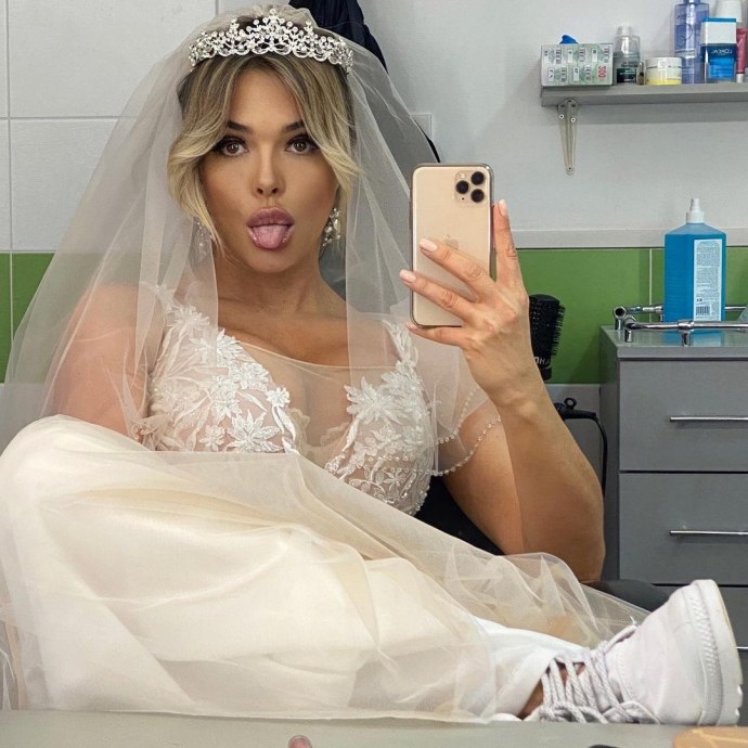 Карина Зверева 2020