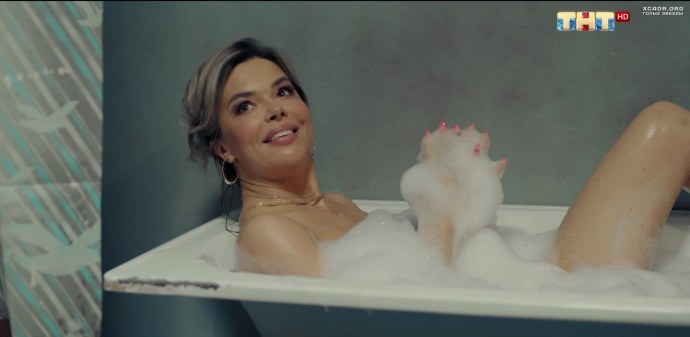 Карина Зверева в сериале Полярный