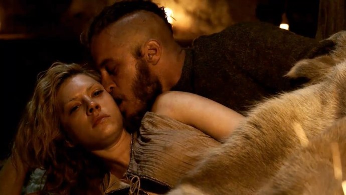 Сериал Викинги Астрид голая