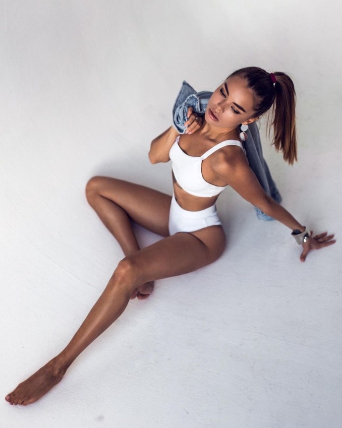 Дом 2 Алина Галимова в купальнике