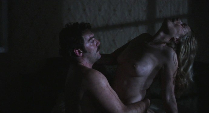 Эммануэль Сенье молодая голая