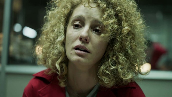 Эстер Асебо в купальнике