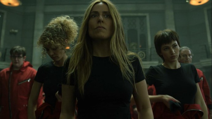 Эстер Асебо бумажный дом