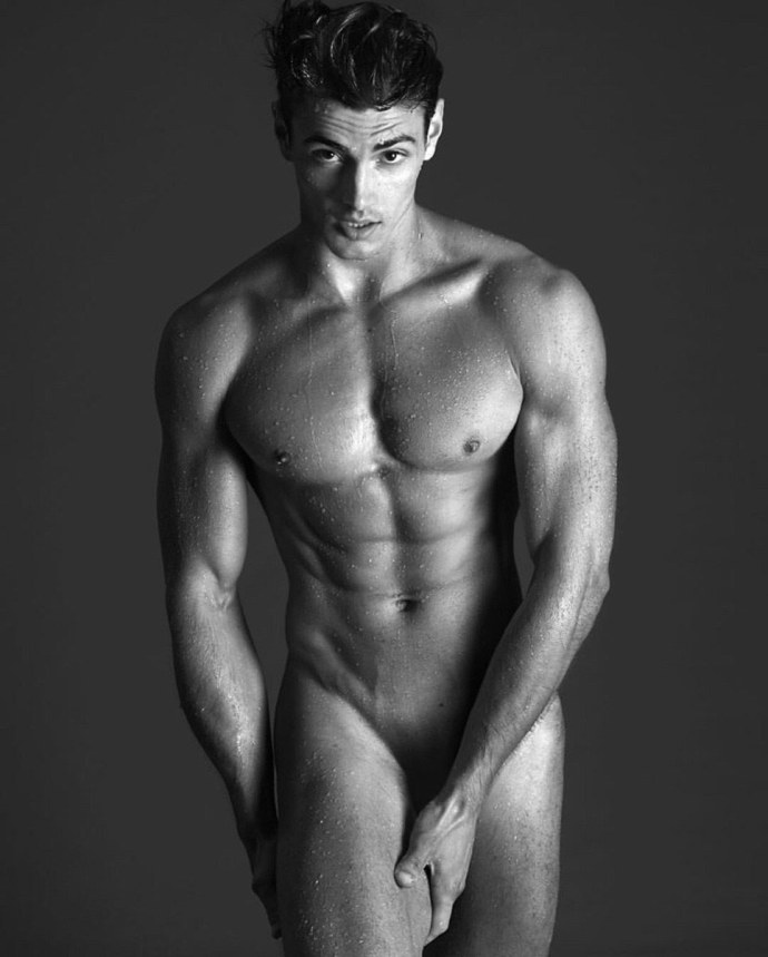 Дэвид Ганди голый член