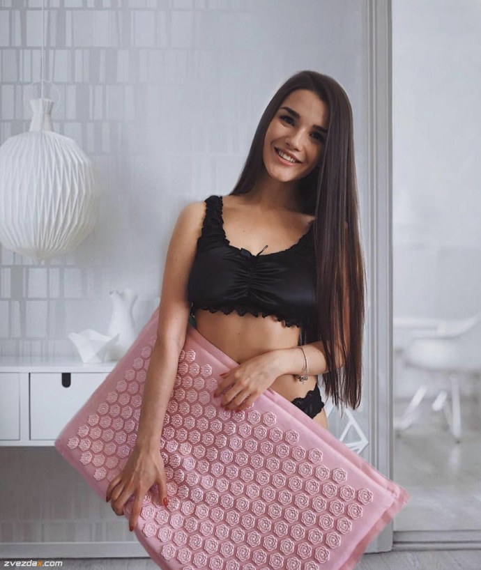 Евгения Рудая ню