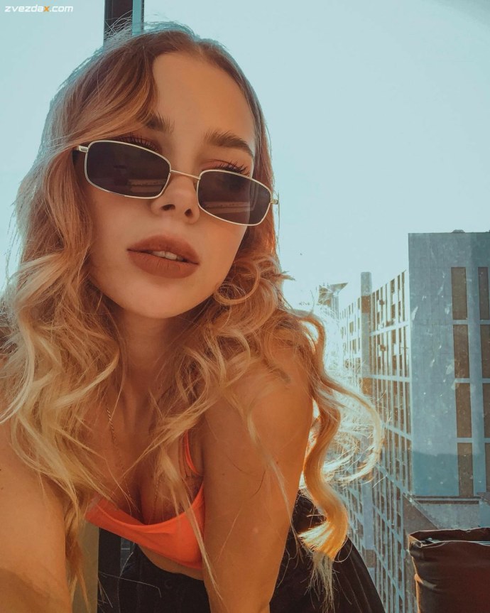 Полина Дубкова горячие