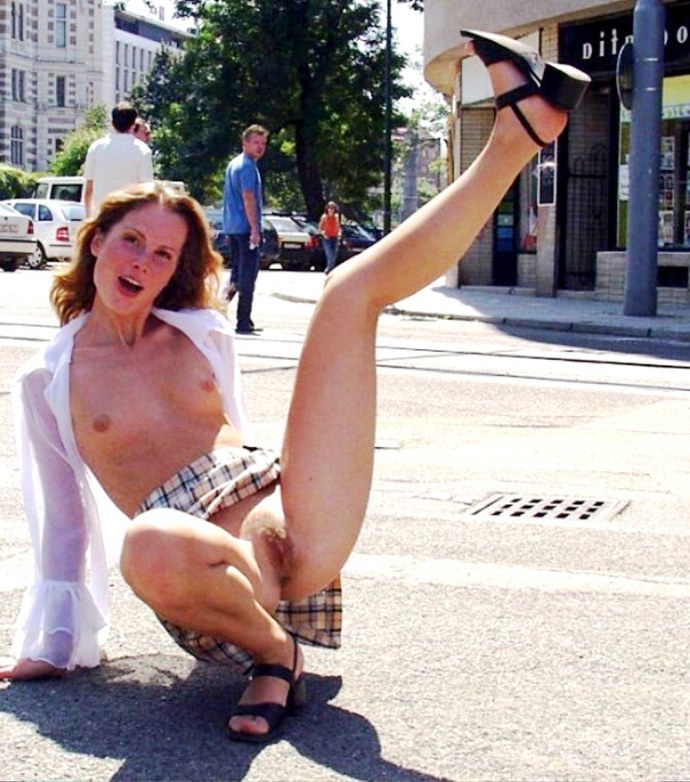 Писсинг женщин в возрасте