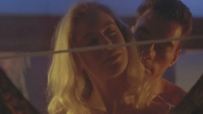 Элизабет Беркли горячие