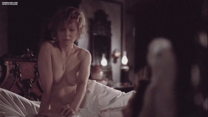 Голая Ингеборга Дапкунайте в фильме Морфий
