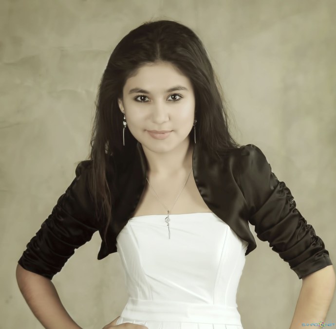 Женский пол значок на зелёном