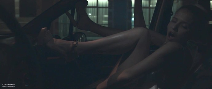 Любовь Аксенова в фильме глубже