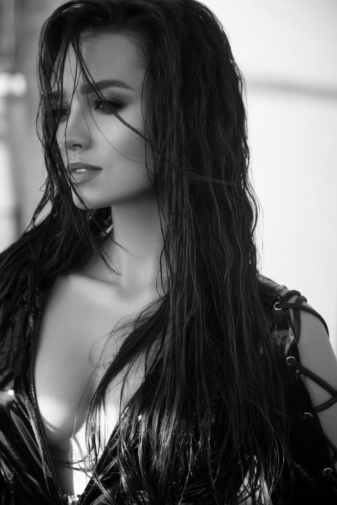 Дарья Шай бикини