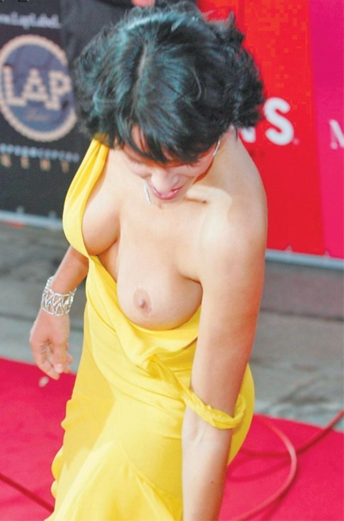 Эротические фото певицы славы