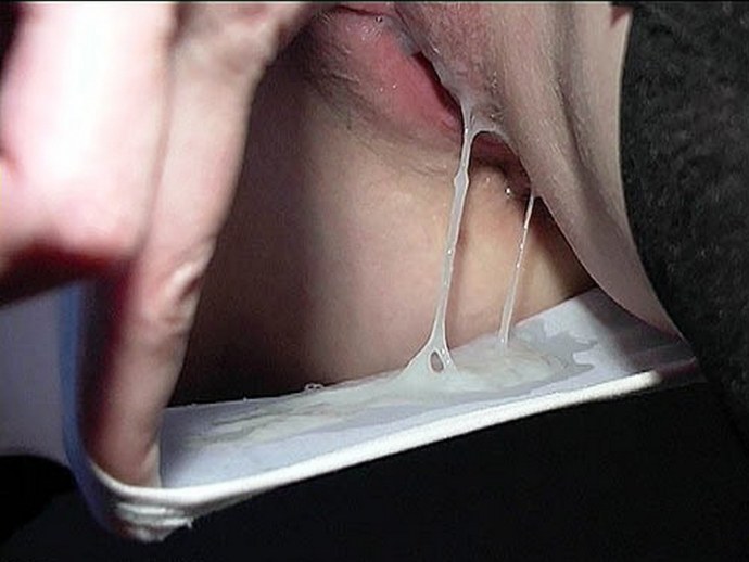 Обконченные женщины в трусах