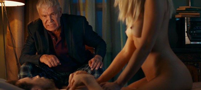 Zoey Holloway двойное проникновение