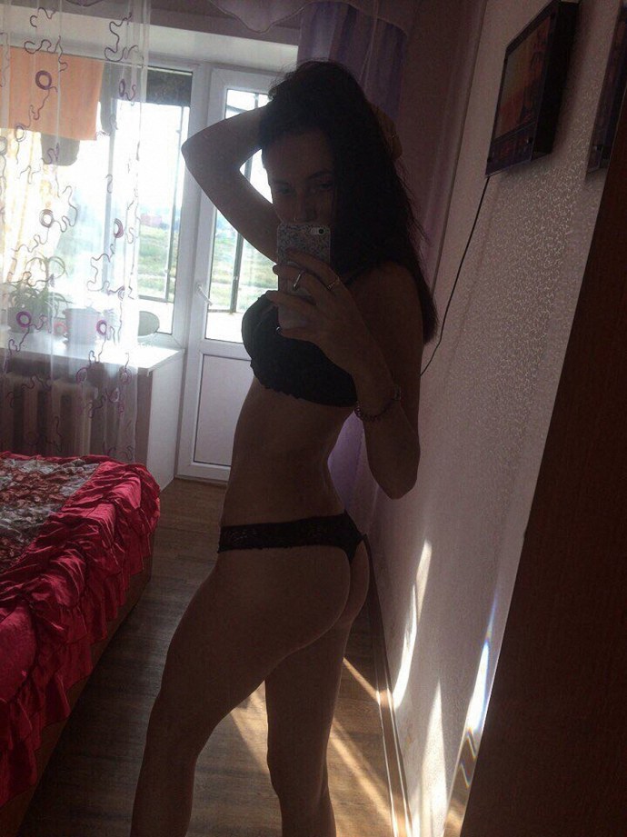 Девушки в сауне из соцсетей