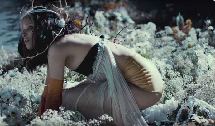 Фильм стекло Элис тейпл