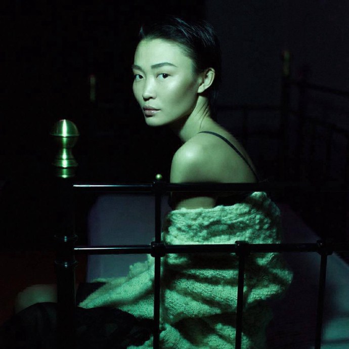 Поцелуи в кровати