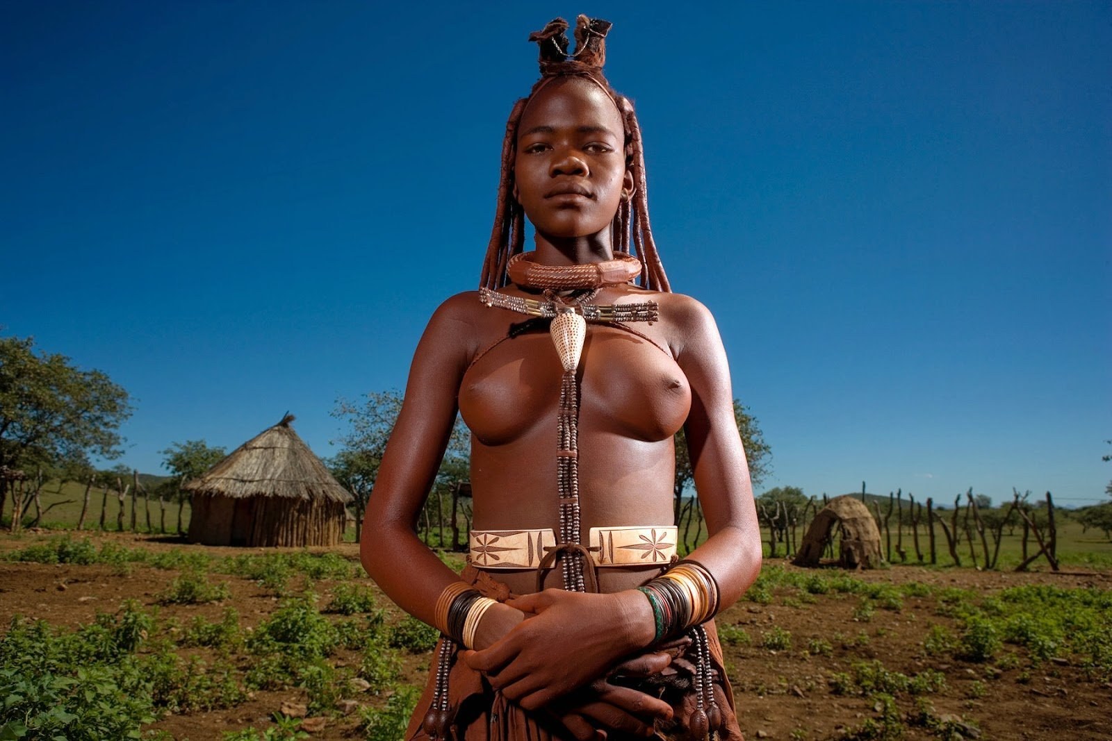 African tribal nude women