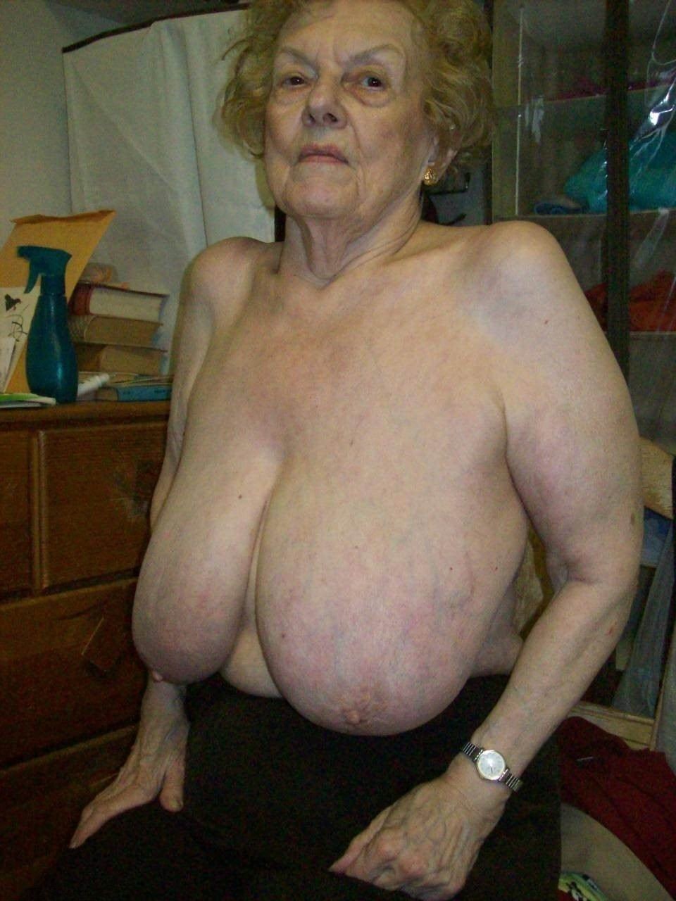 Grandma big tits pics