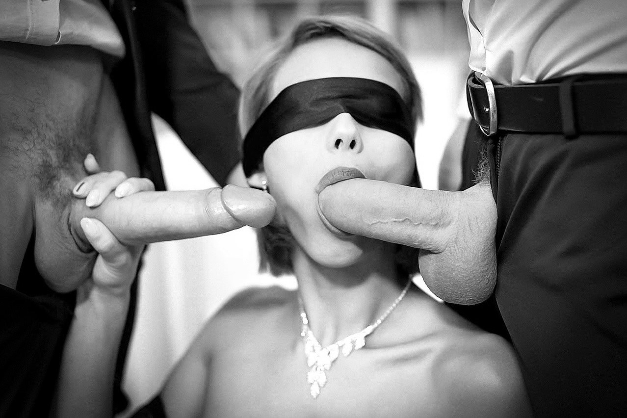 Blindfolded xxx - free nude pictures, naked, photos, Wife blindfold notice ...