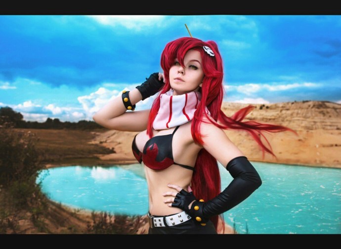 Юлия Шуенкова пляж