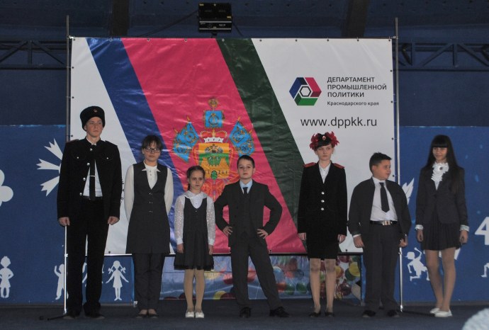 Памятники станицы Ленинградской