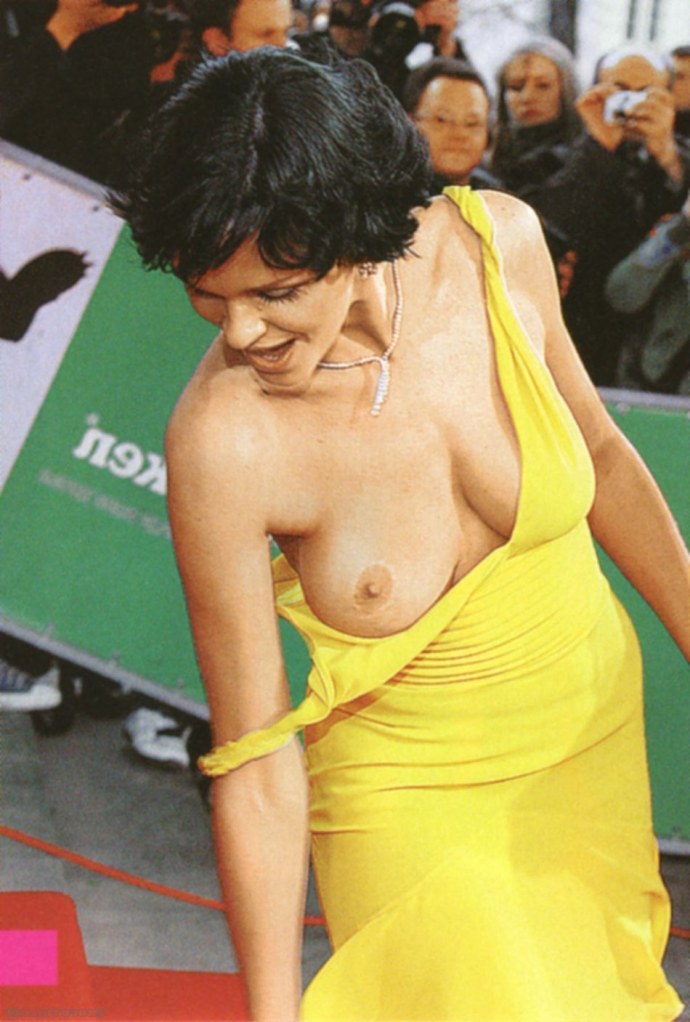 Российские актрисы без трусов