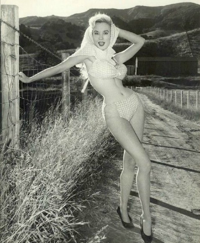 Голые женщины пятидесятых годов